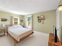 4895 West Stephenson Street Road, Freeport, IL 61032