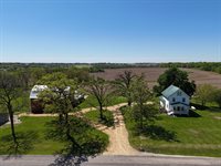 4895 West Stephenson Street Road, Freeport, IL 61032