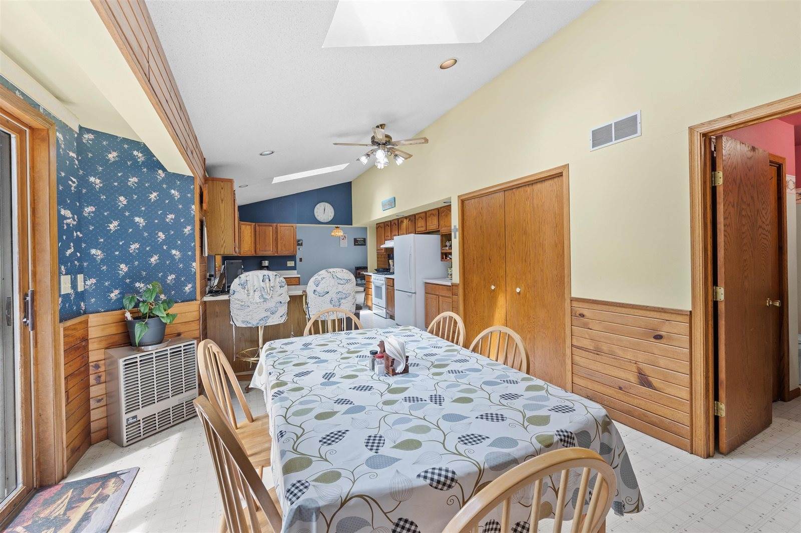 298 Pond Street, Amherst, WI 54406