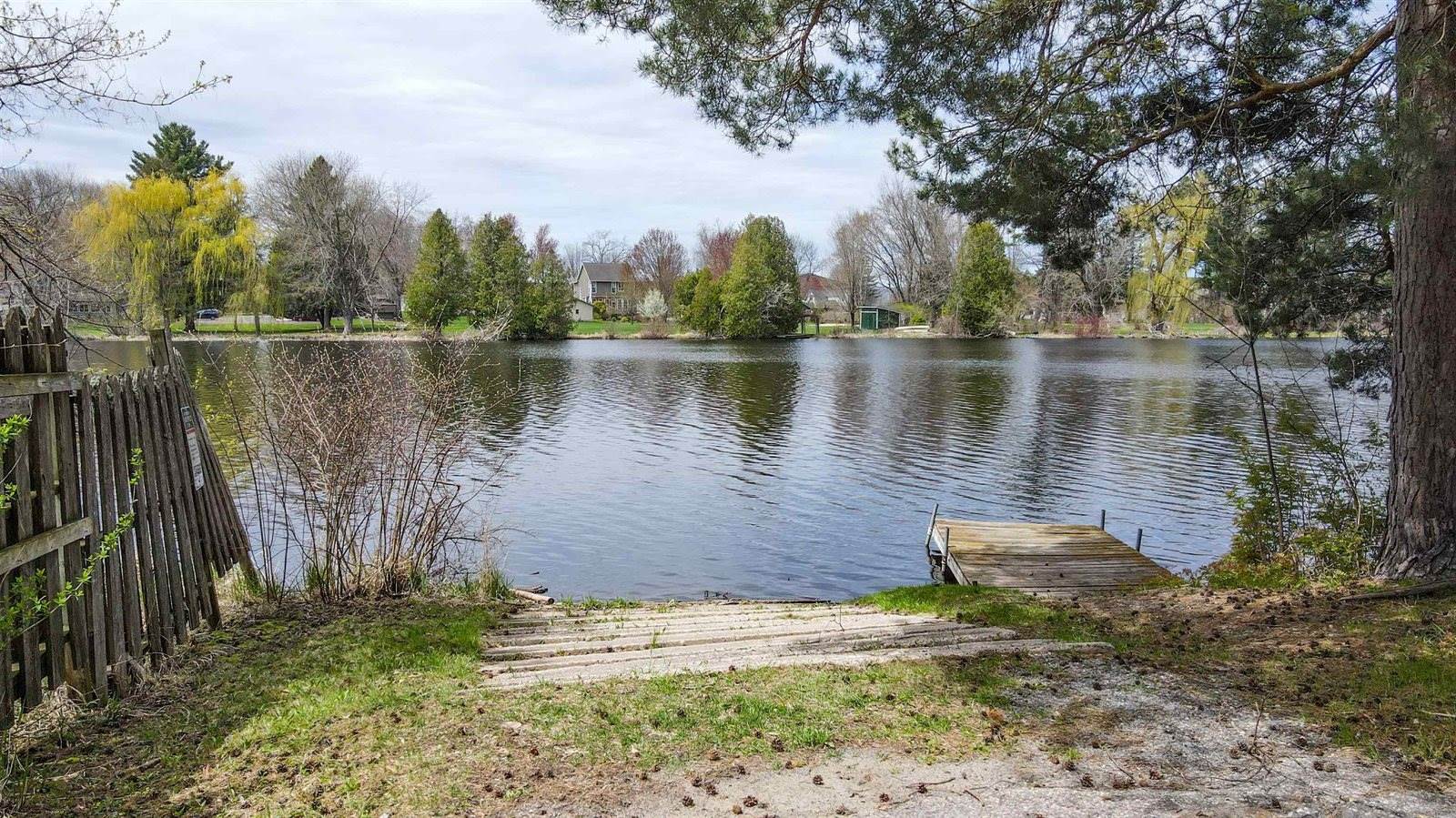 298 Pond Street, Amherst, WI 54406