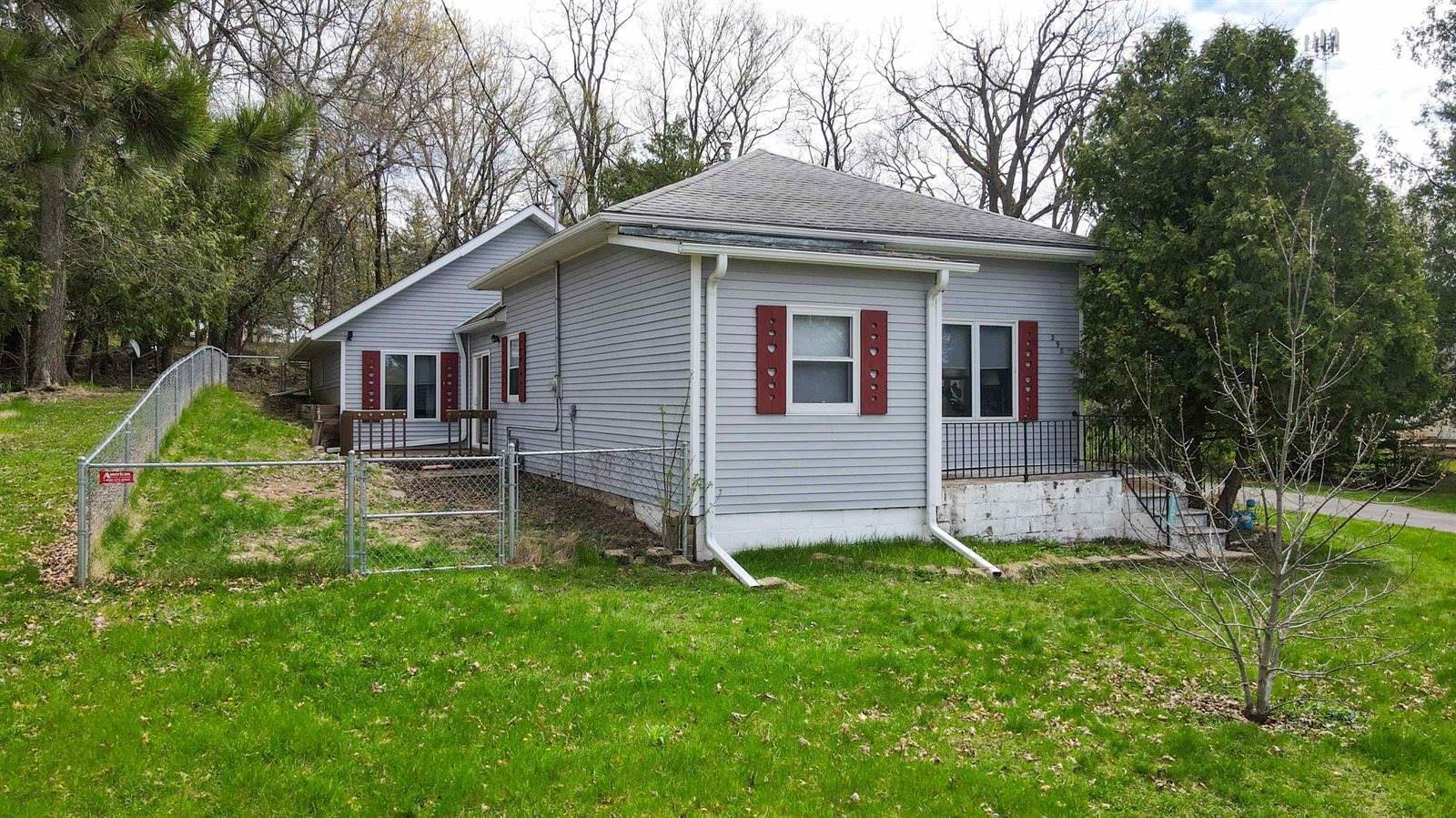 298 Pond Street, Amherst, WI 54406