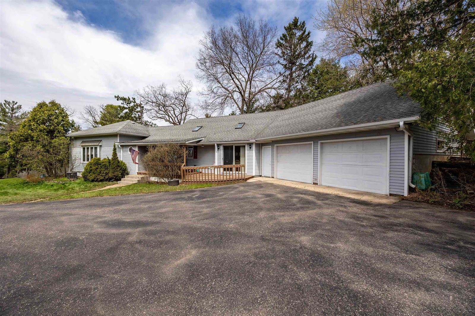 298 Pond Street, Amherst, WI 54406