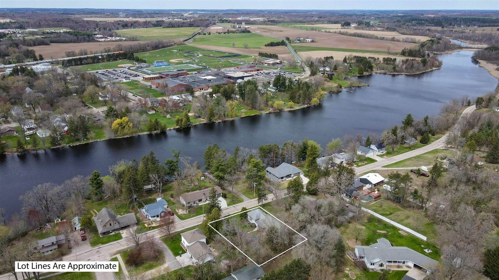 298 Pond Street, Amherst, WI 54406