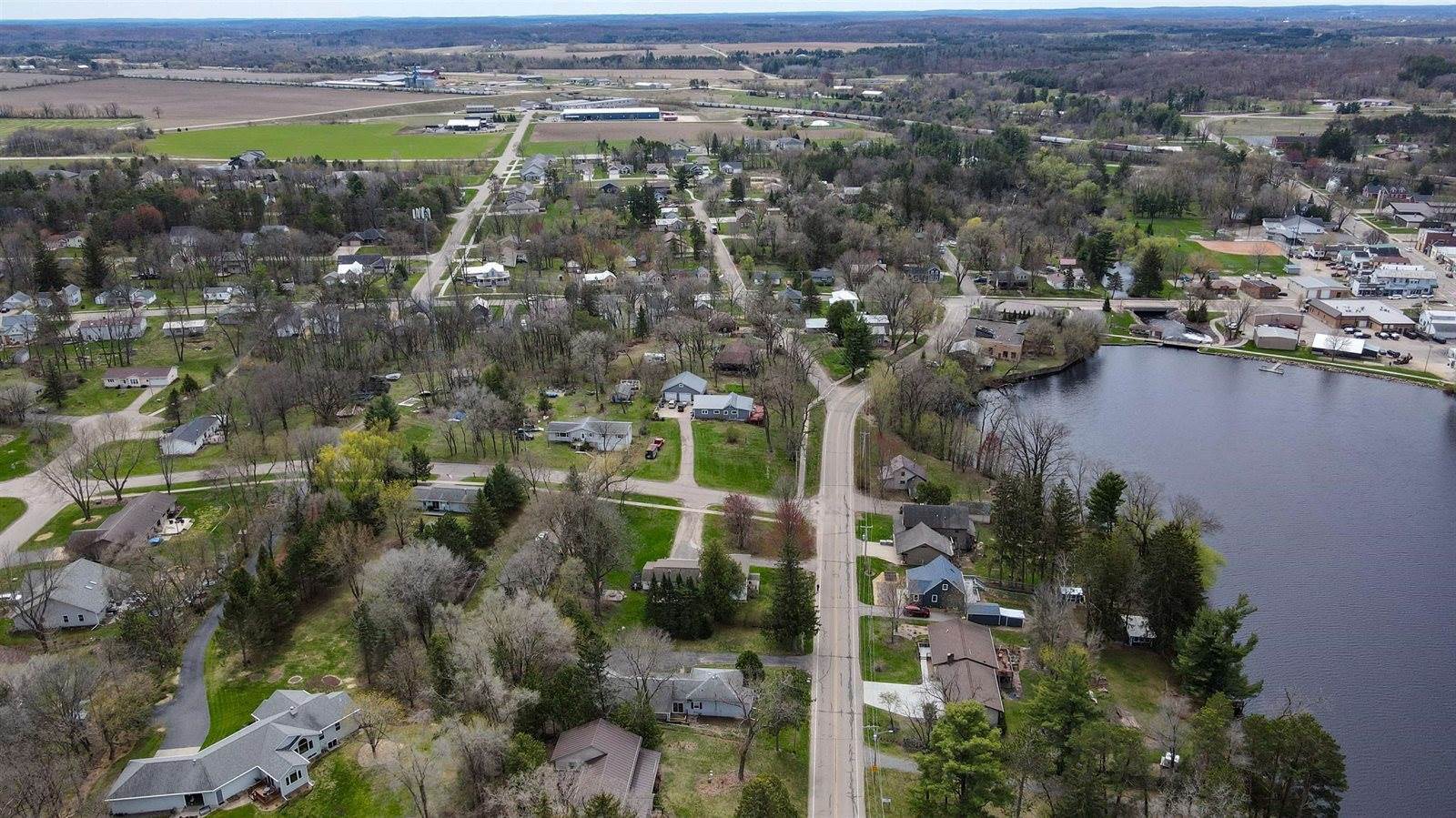 298 Pond Street, Amherst, WI 54406