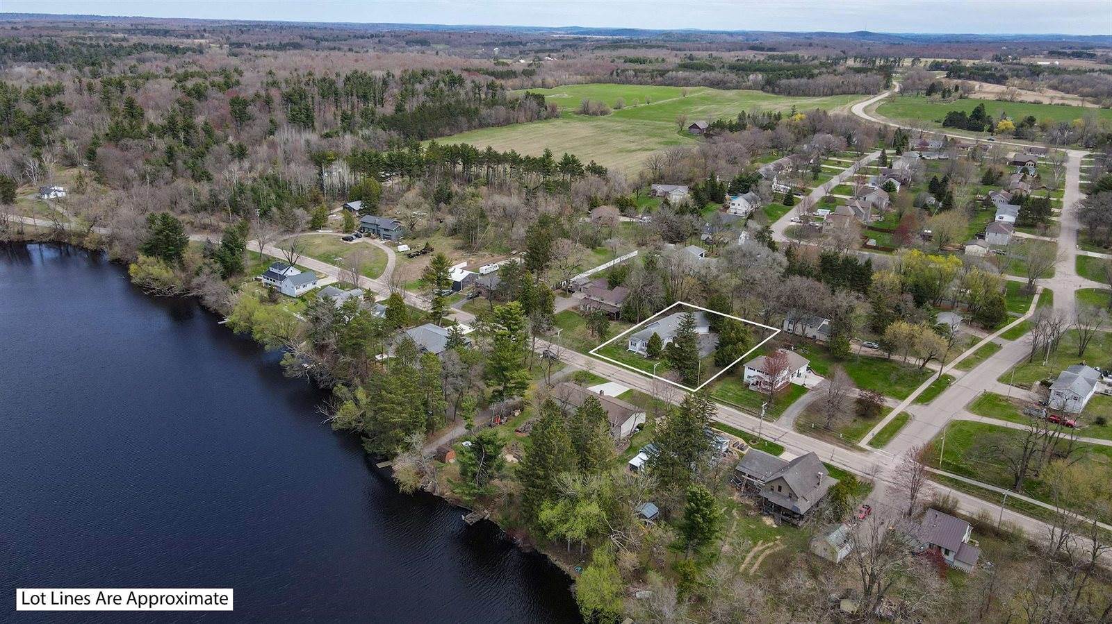 298 Pond Street, Amherst, WI 54406