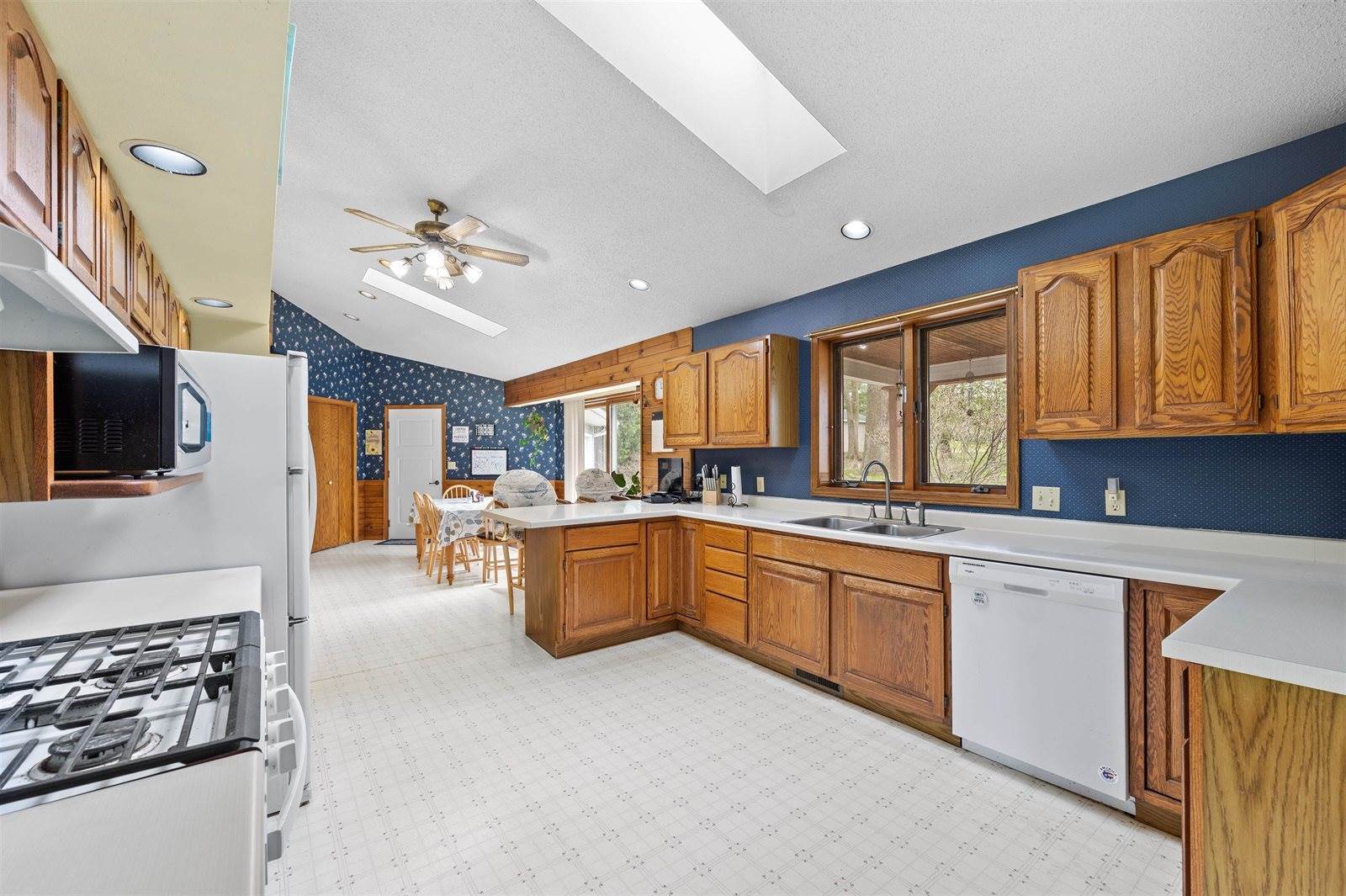 298 Pond Street, Amherst, WI 54406