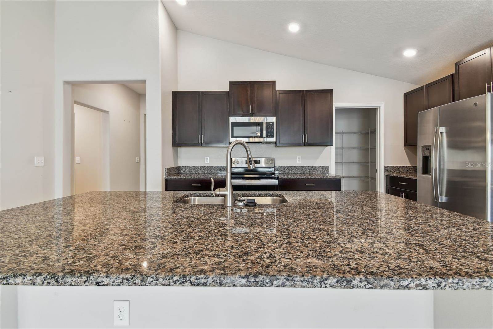 10822 Crushed Grape Drive, Riverview, FL 33578