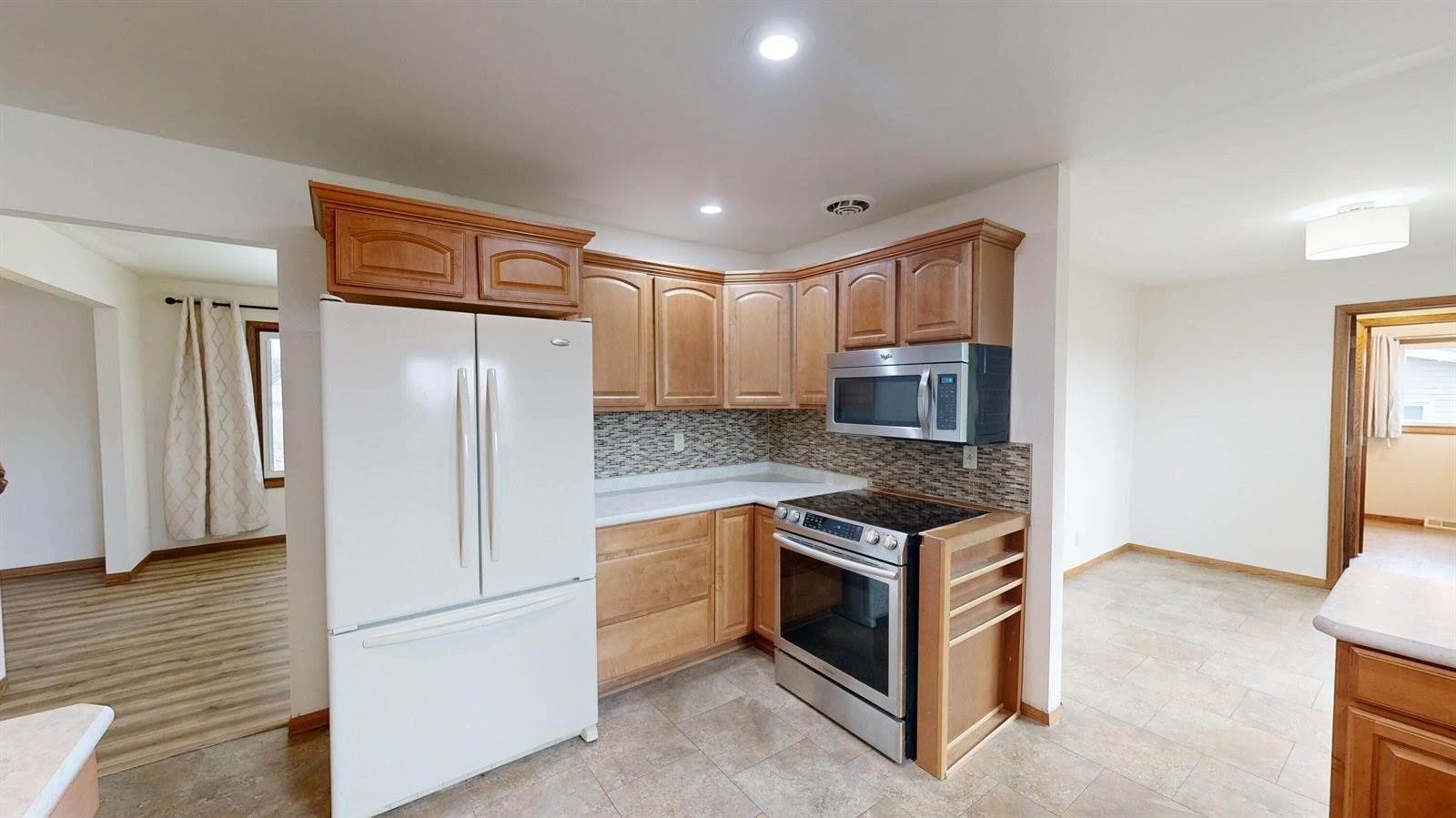 926 Cliffwood Ln, La Crosse, WI 54601