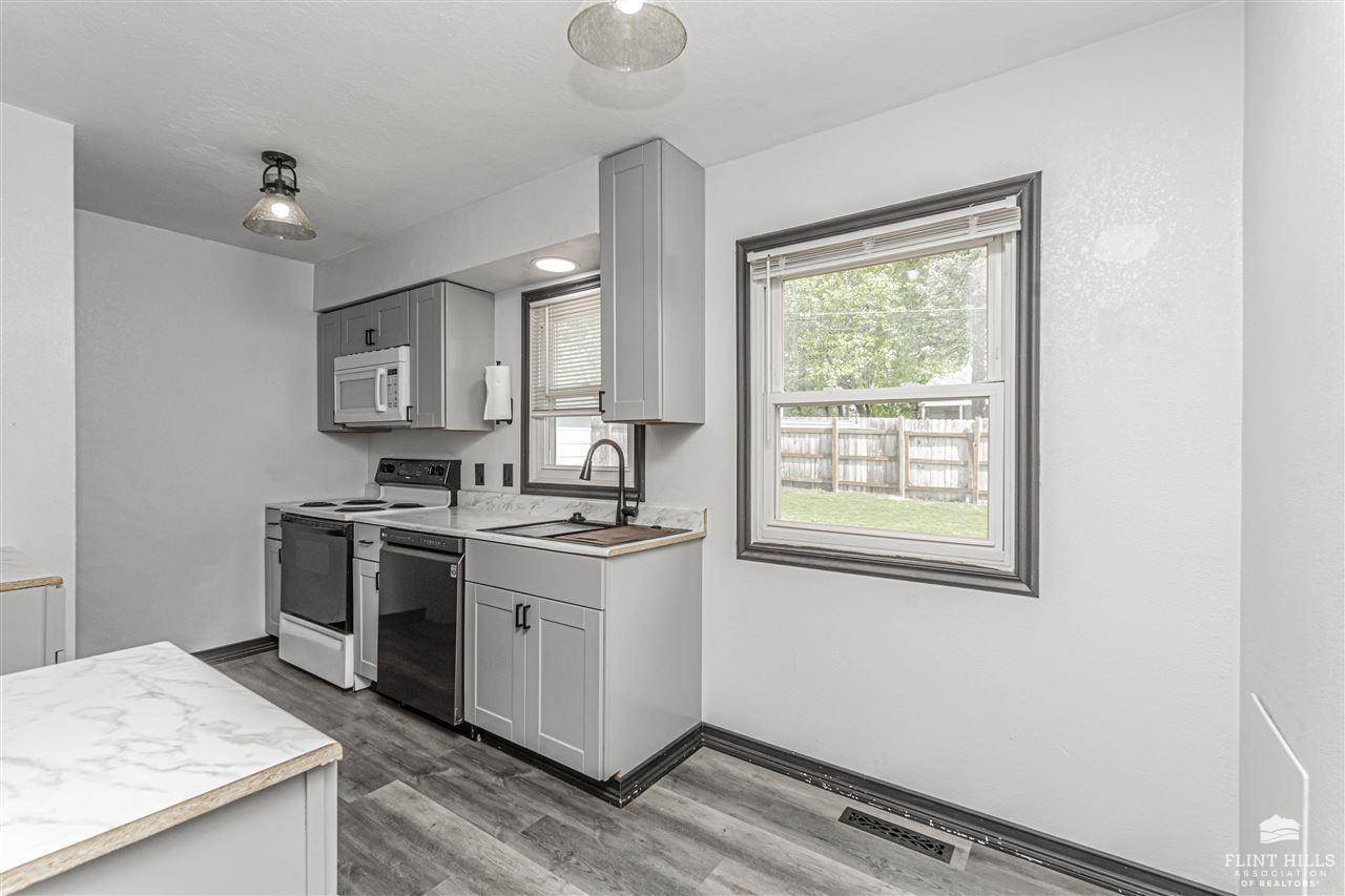 1410 Dries Circle, Junction City, KS 66441