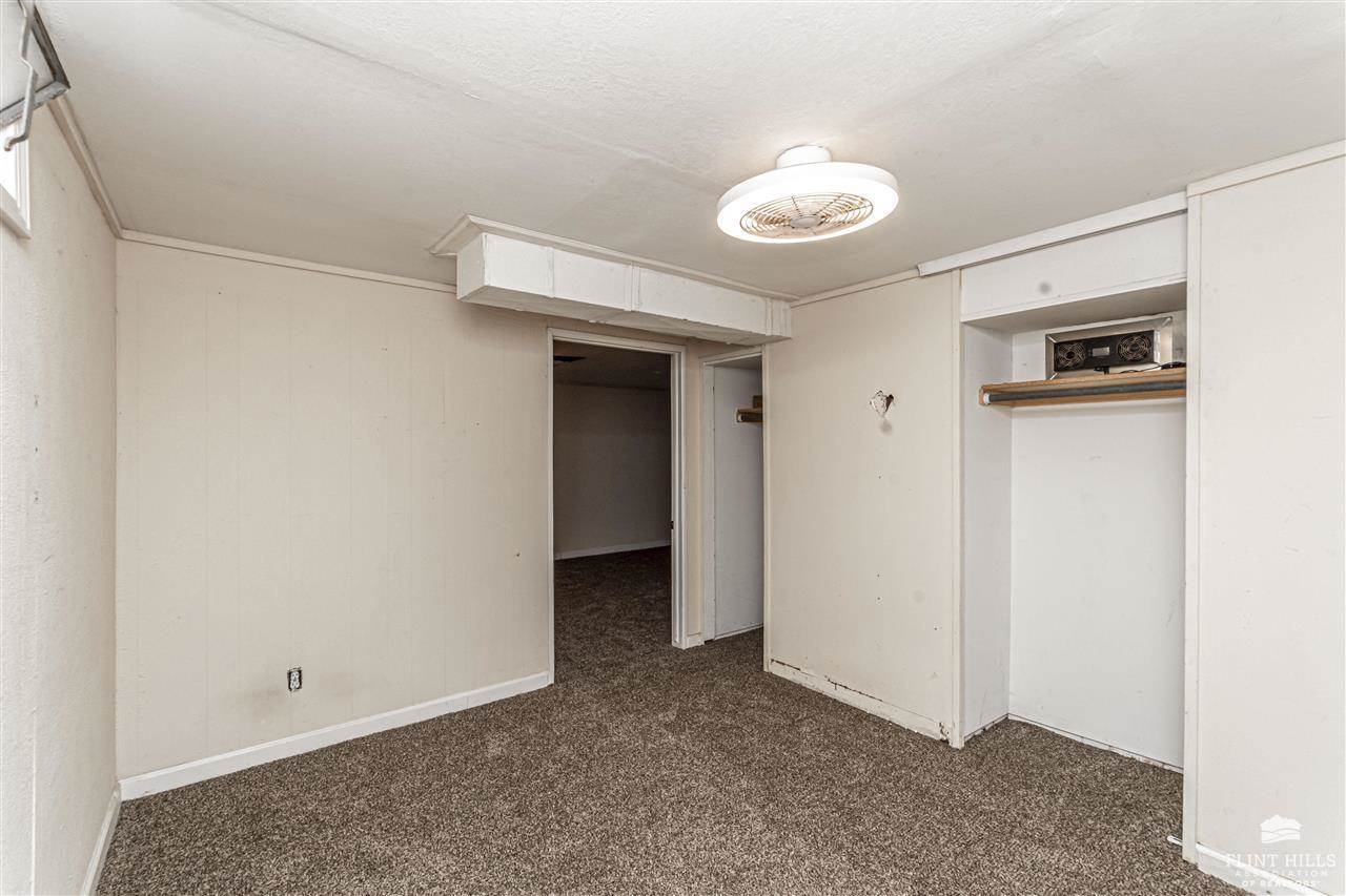 1410 Dries Circle, Junction City, KS 66441