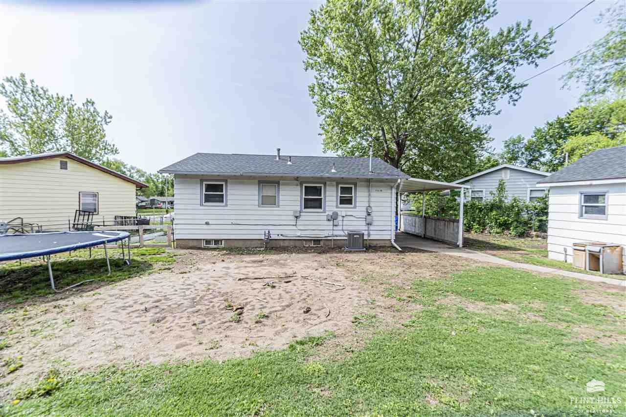 1410 Dries Circle, Junction City, KS 66441