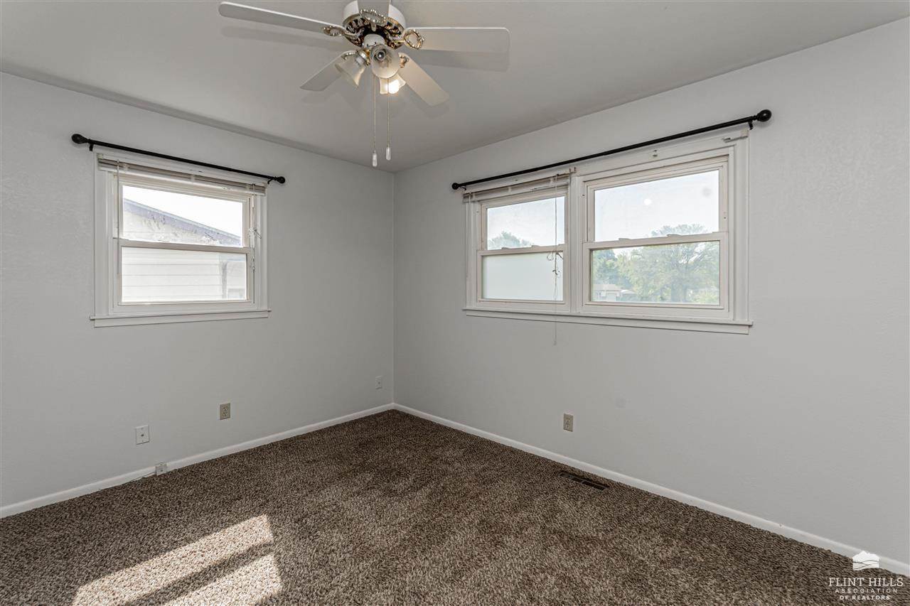 1410 Dries Circle, Junction City, KS 66441