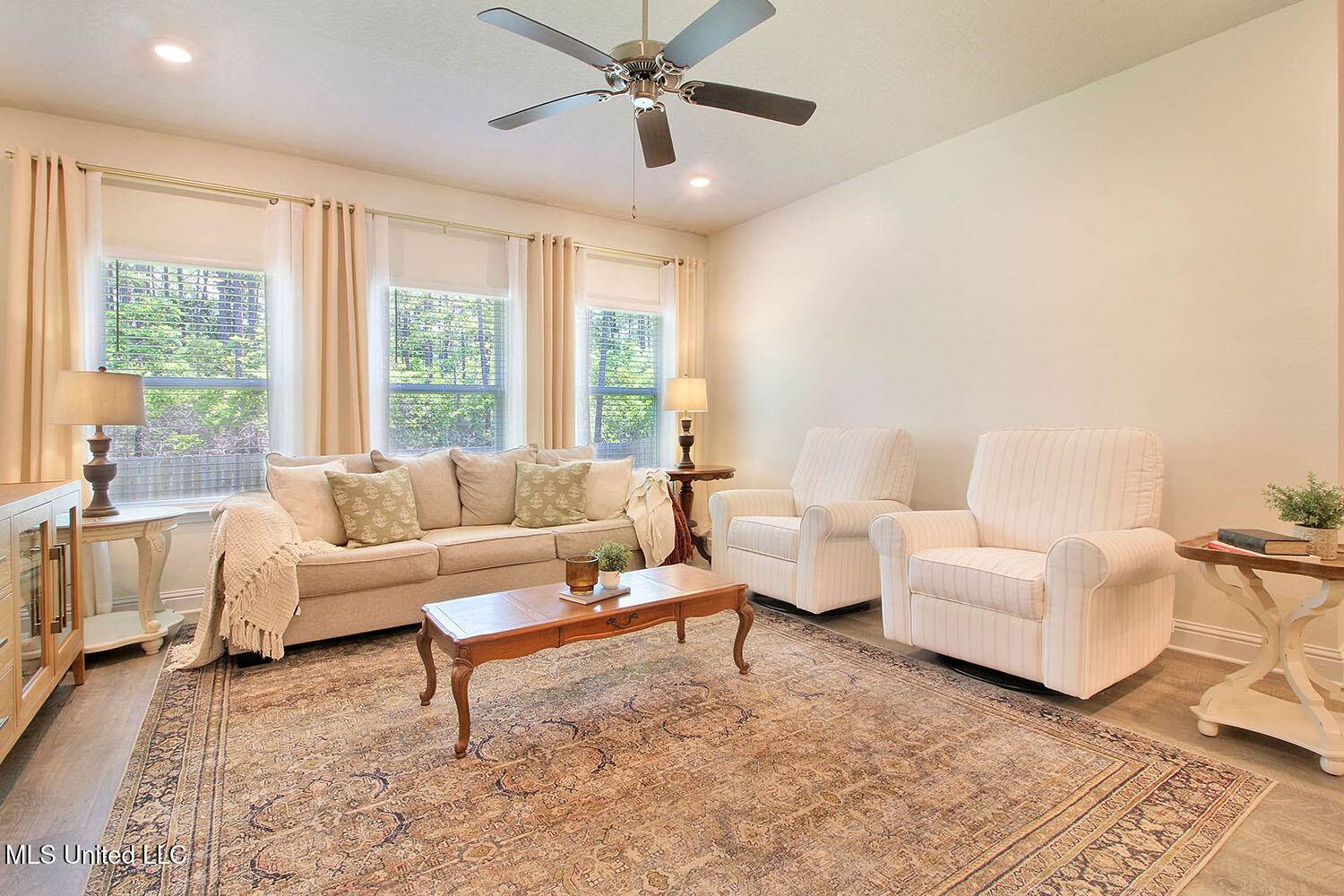 7717 Coral Lane, Ocean Springs, MS 39564