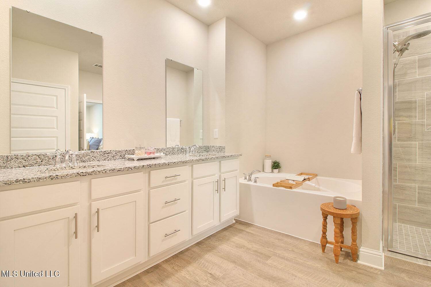 7717 Coral Lane, Ocean Springs, MS 39564