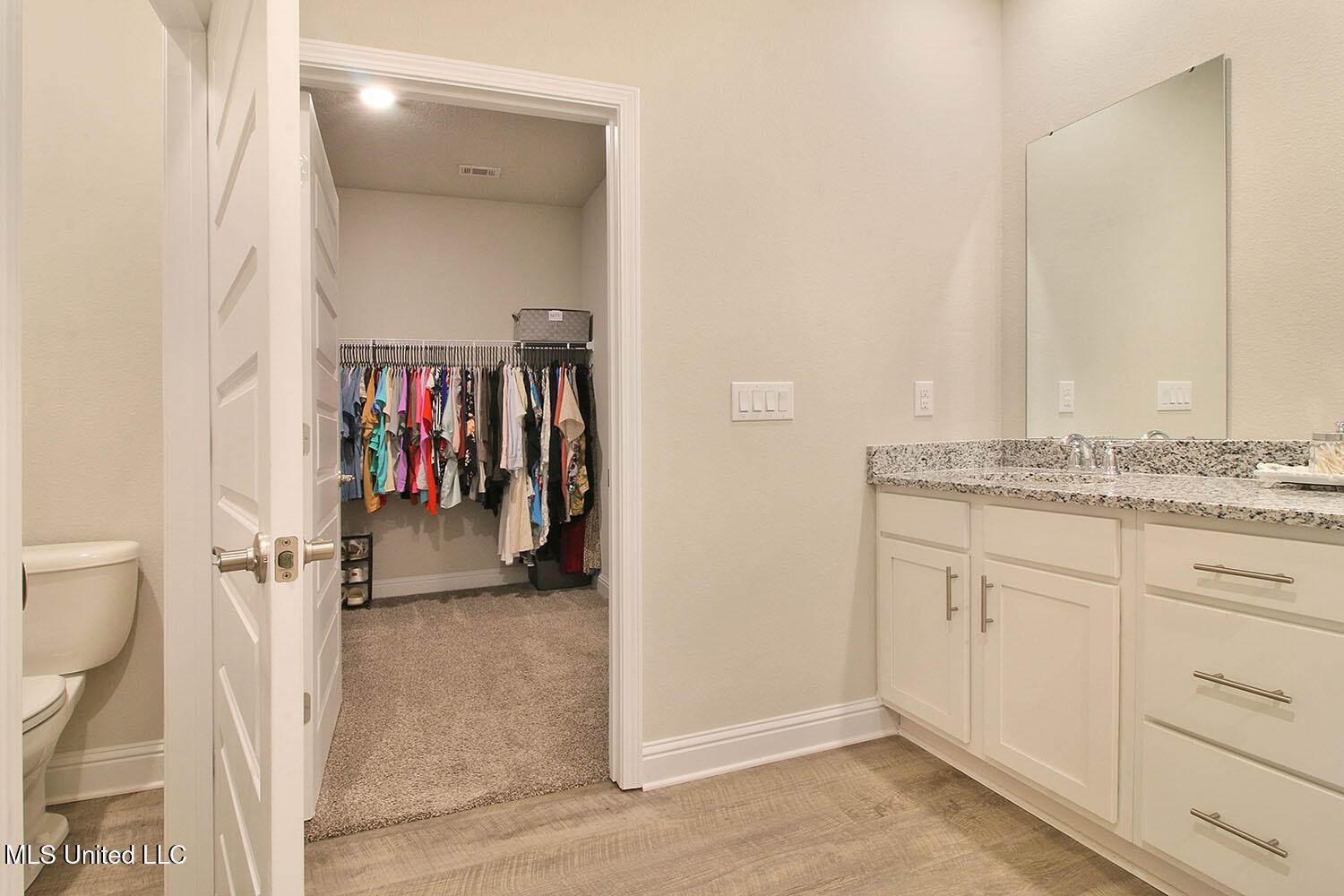 7717 Coral Lane, Ocean Springs, MS 39564