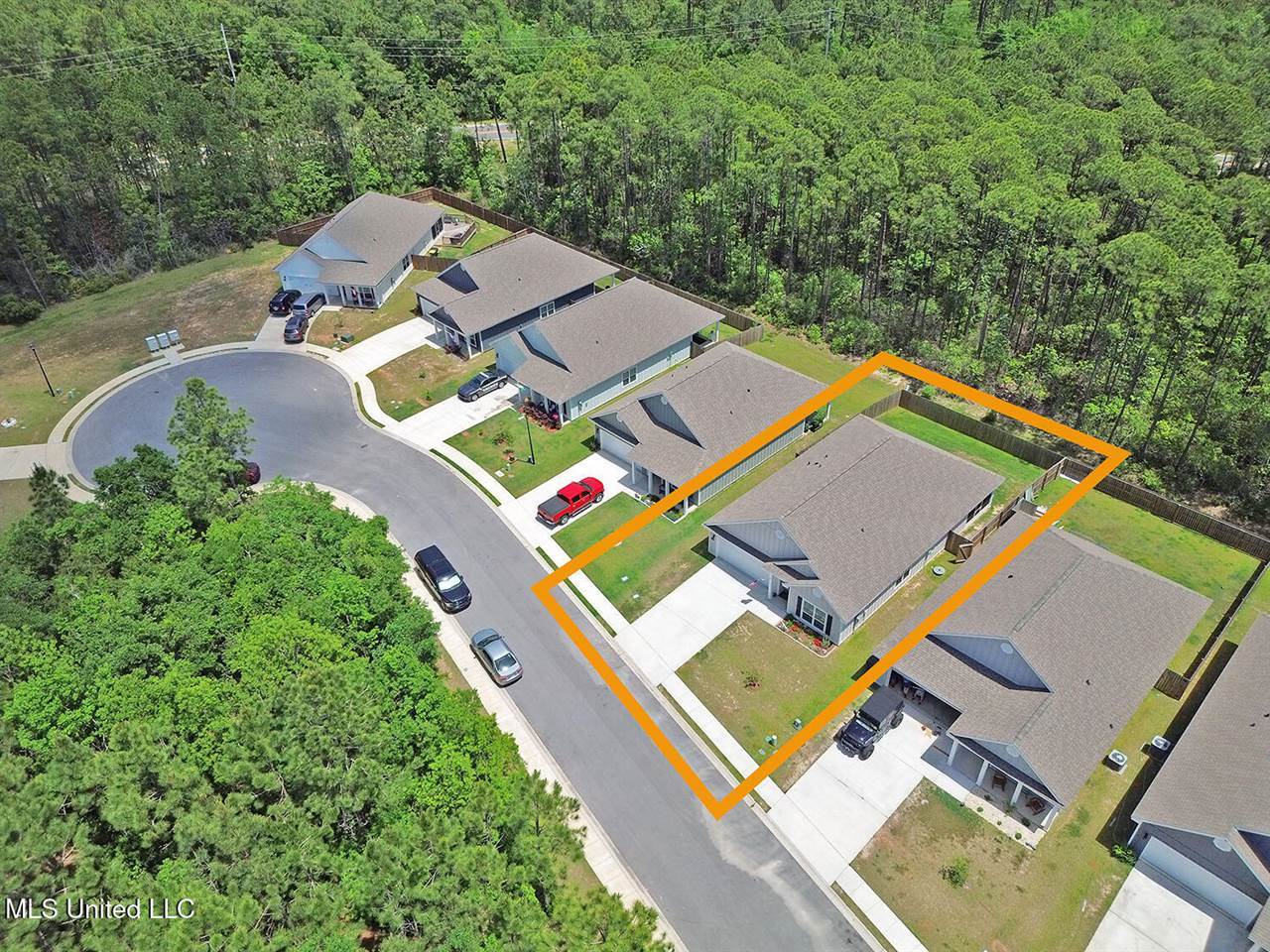 7717 Coral Lane, Ocean Springs, MS 39564