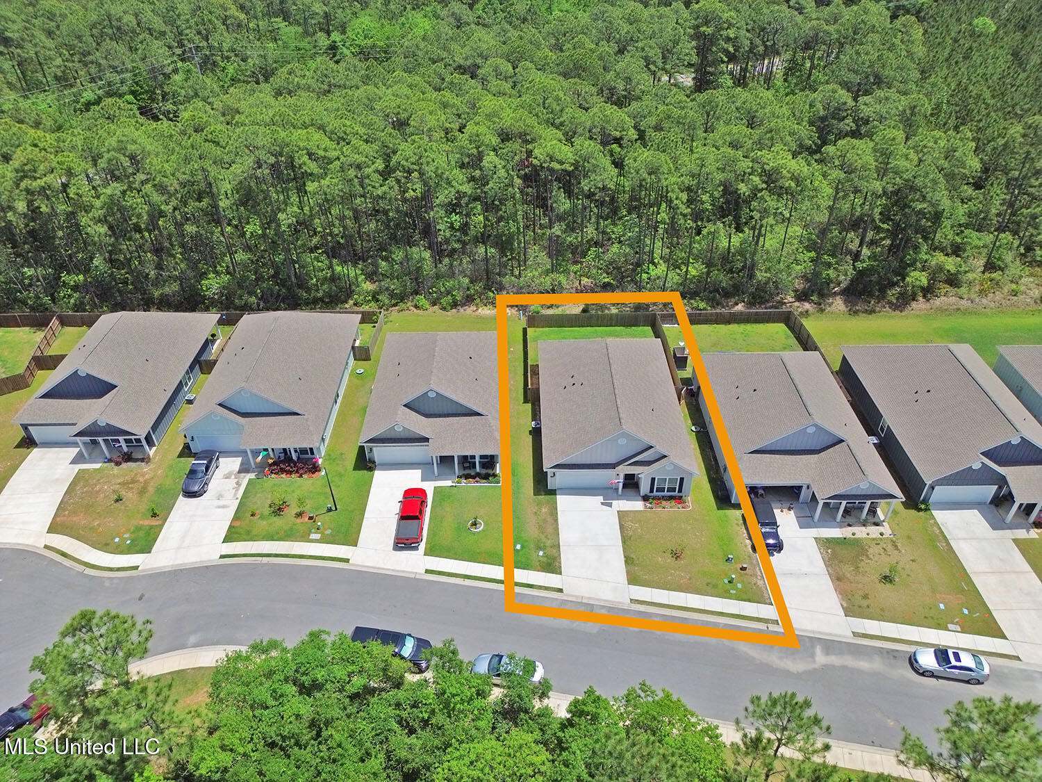 7717 Coral Lane, Ocean Springs, MS 39564