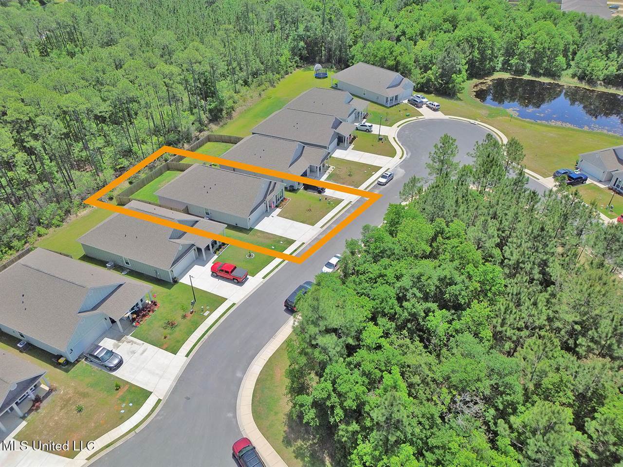 7717 Coral Lane, Ocean Springs, MS 39564