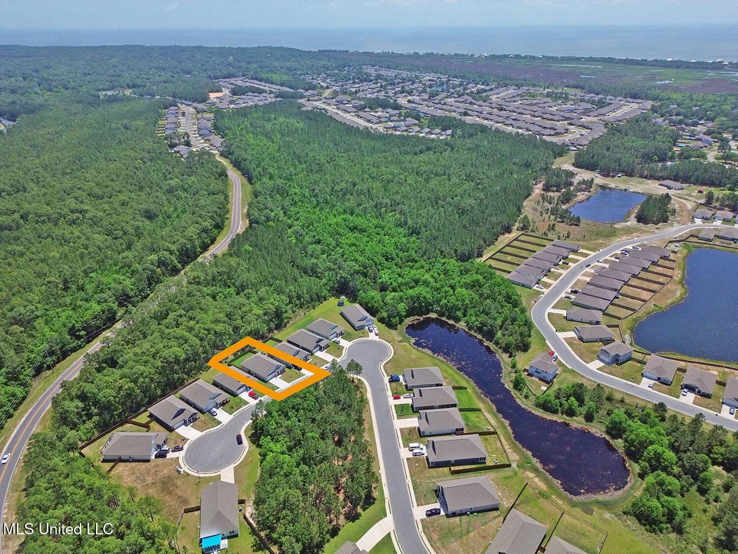 7717 Coral Lane, Ocean Springs, MS 39564