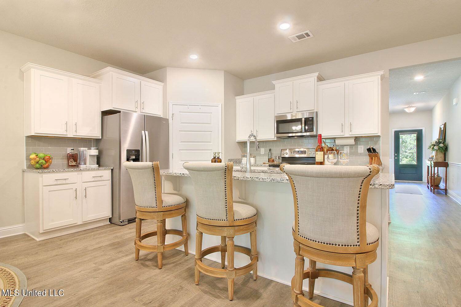 7717 Coral Lane, Ocean Springs, MS 39564