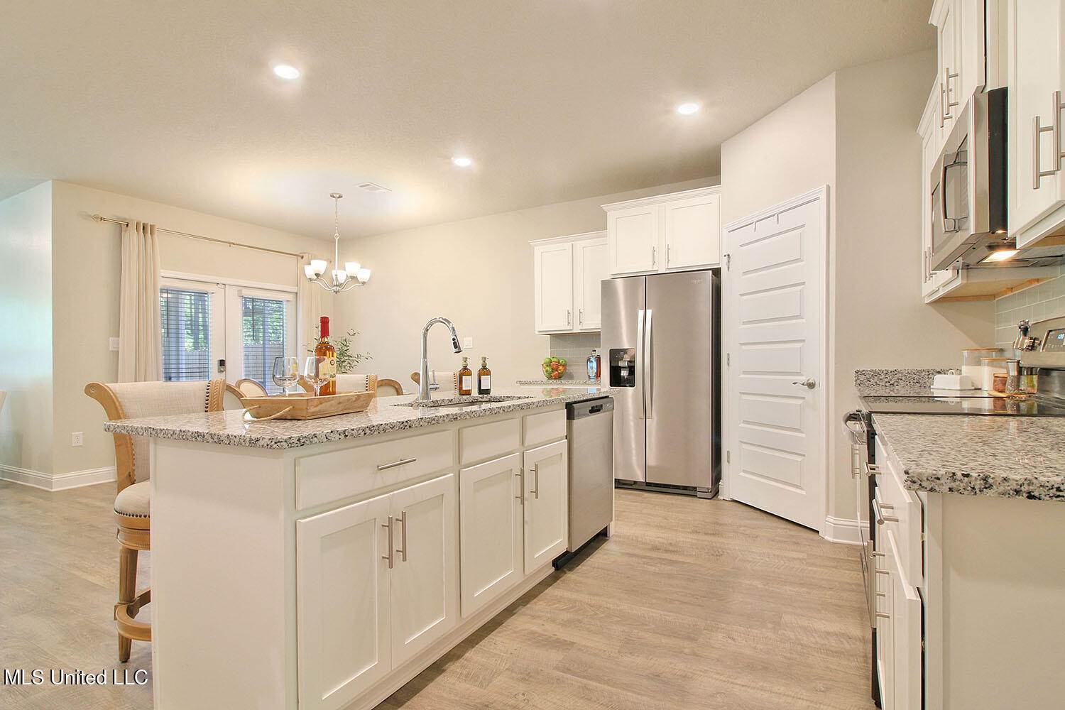 7717 Coral Lane, Ocean Springs, MS 39564