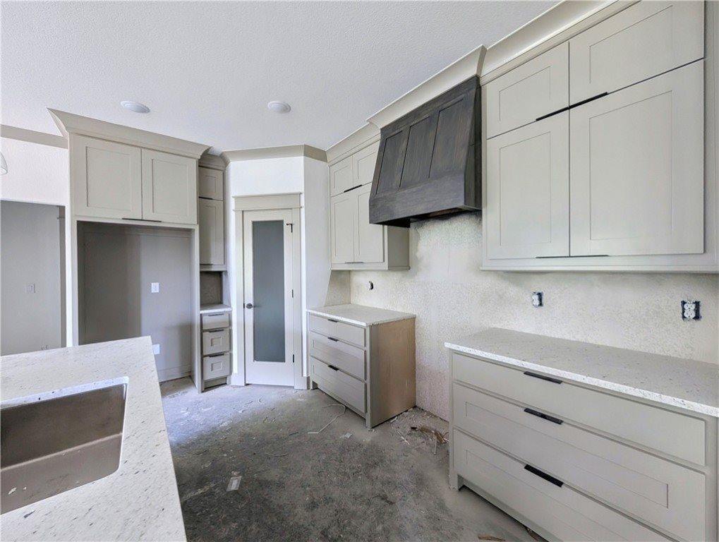 80 Taylor Drive, Bella Vista, AR 72714