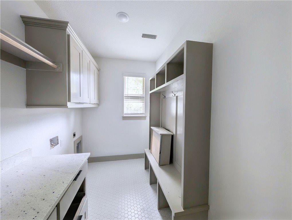 80 Taylor Drive, Bella Vista, AR 72714