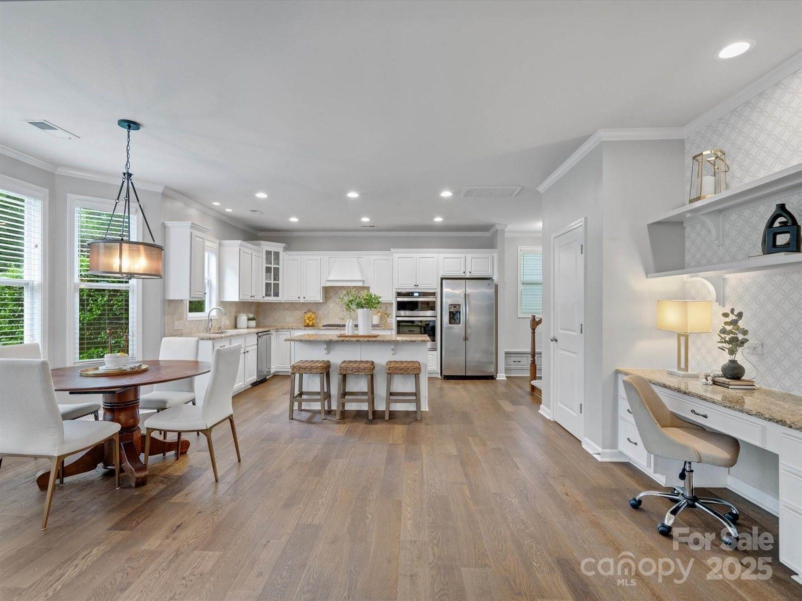 1014 Harrogate Lane, Matthews, NC 28104