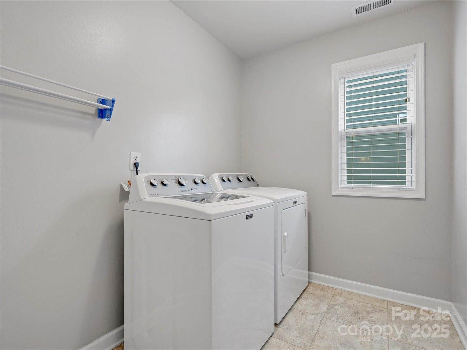 1014 Harrogate Lane, Matthews, NC 28104