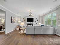 1014 Harrogate Lane, Matthews, NC 28104