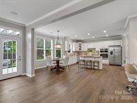 1014 Harrogate Lane, Matthews, NC 28104