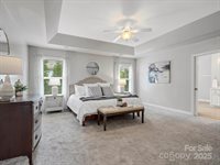 1014 Harrogate Lane, Matthews, NC 28104