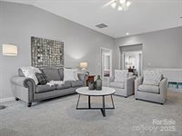 1014 Harrogate Lane, Matthews, NC 28104