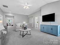 1014 Harrogate Lane, Matthews, NC 28104