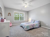 1014 Harrogate Lane, Matthews, NC 28104