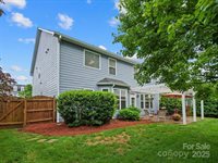 1014 Harrogate Lane, Matthews, NC 28104