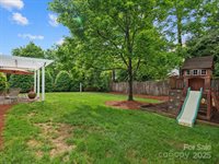 1014 Harrogate Lane, Matthews, NC 28104