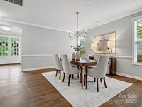 1014 Harrogate Lane, Matthews, NC 28104