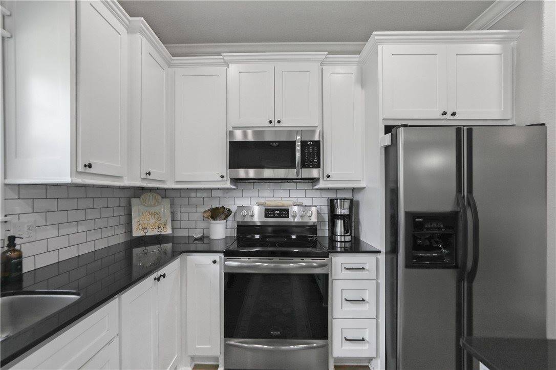 3 Francis Drive, Bella Vista, AR 72715