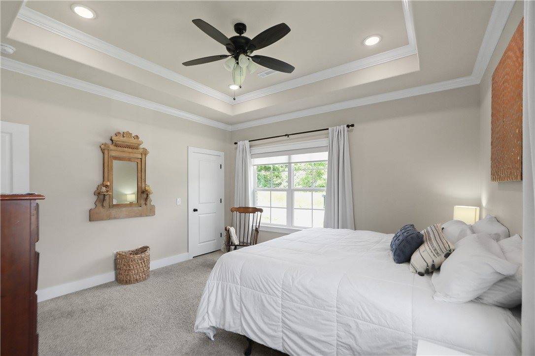 3 Francis Drive, Bella Vista, AR 72715