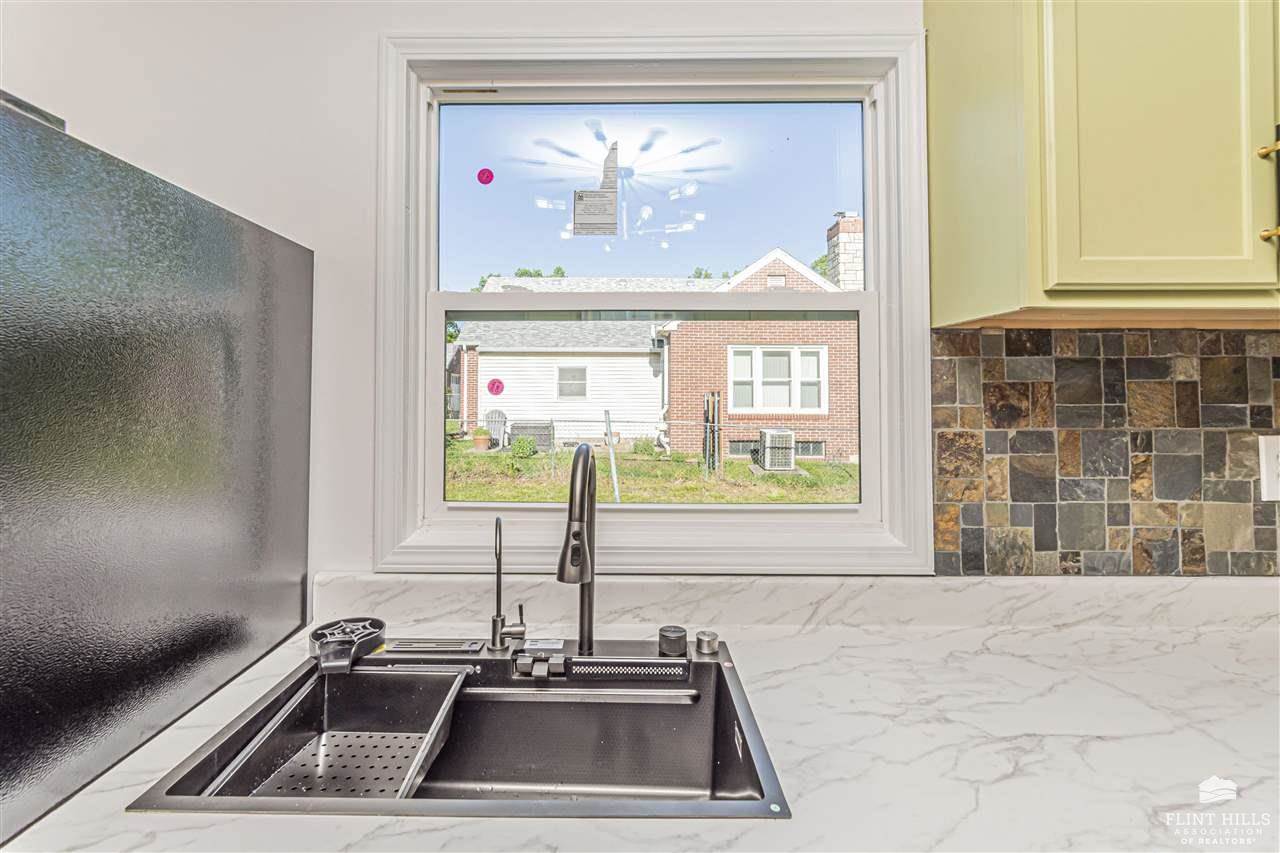 425 West 2nd Street, Junction City, KS 66441