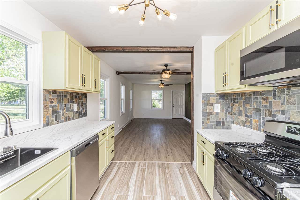 425 West 2nd Street, Junction City, KS 66441