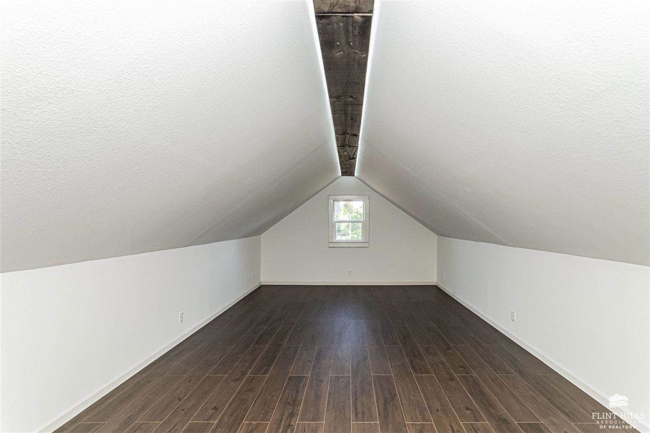 425 West 2nd Street, Junction City, KS 66441