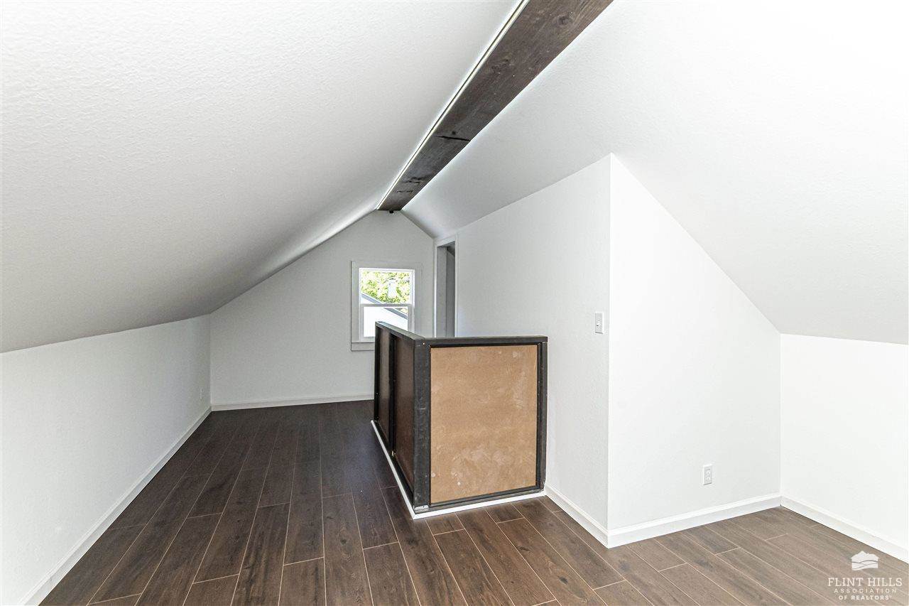 425 West 2nd Street, Junction City, KS 66441