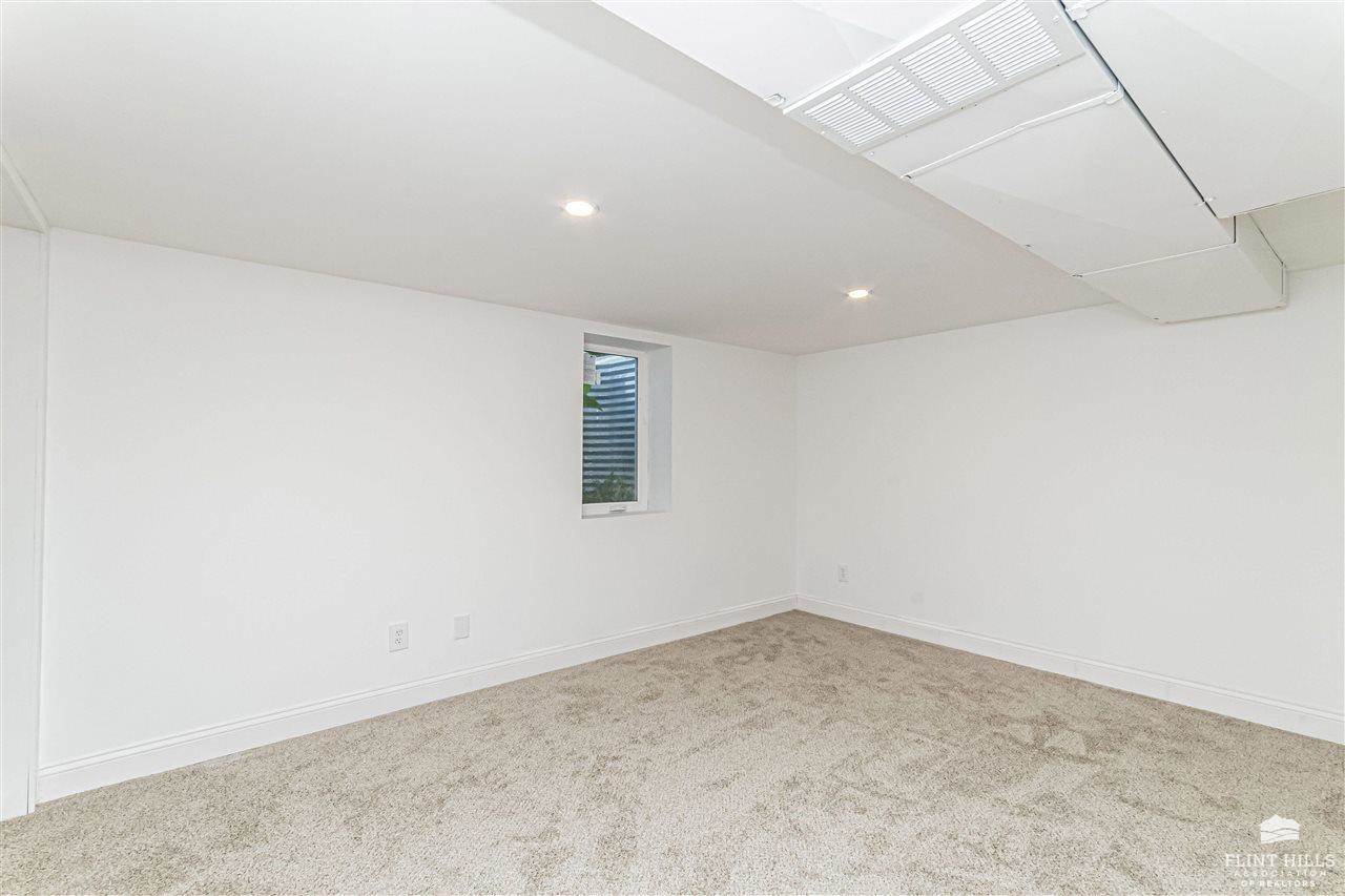 425 West 2nd Street, Junction City, KS 66441