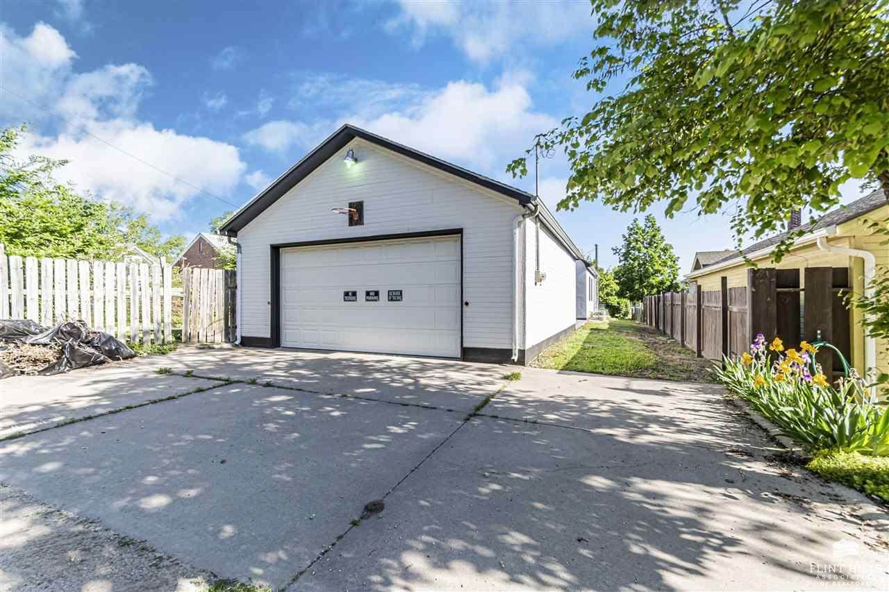 425 West 2nd Street, Junction City, KS 66441