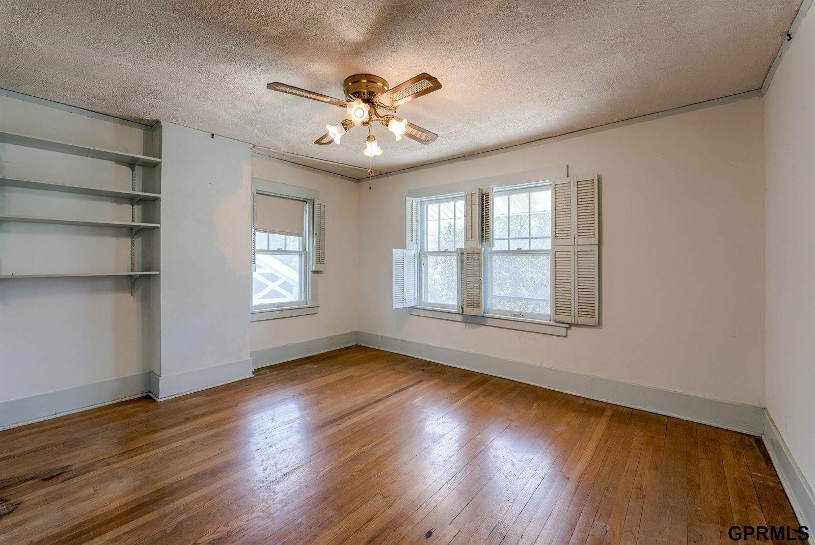 5020 Izard Street, Omaha, NE 68132