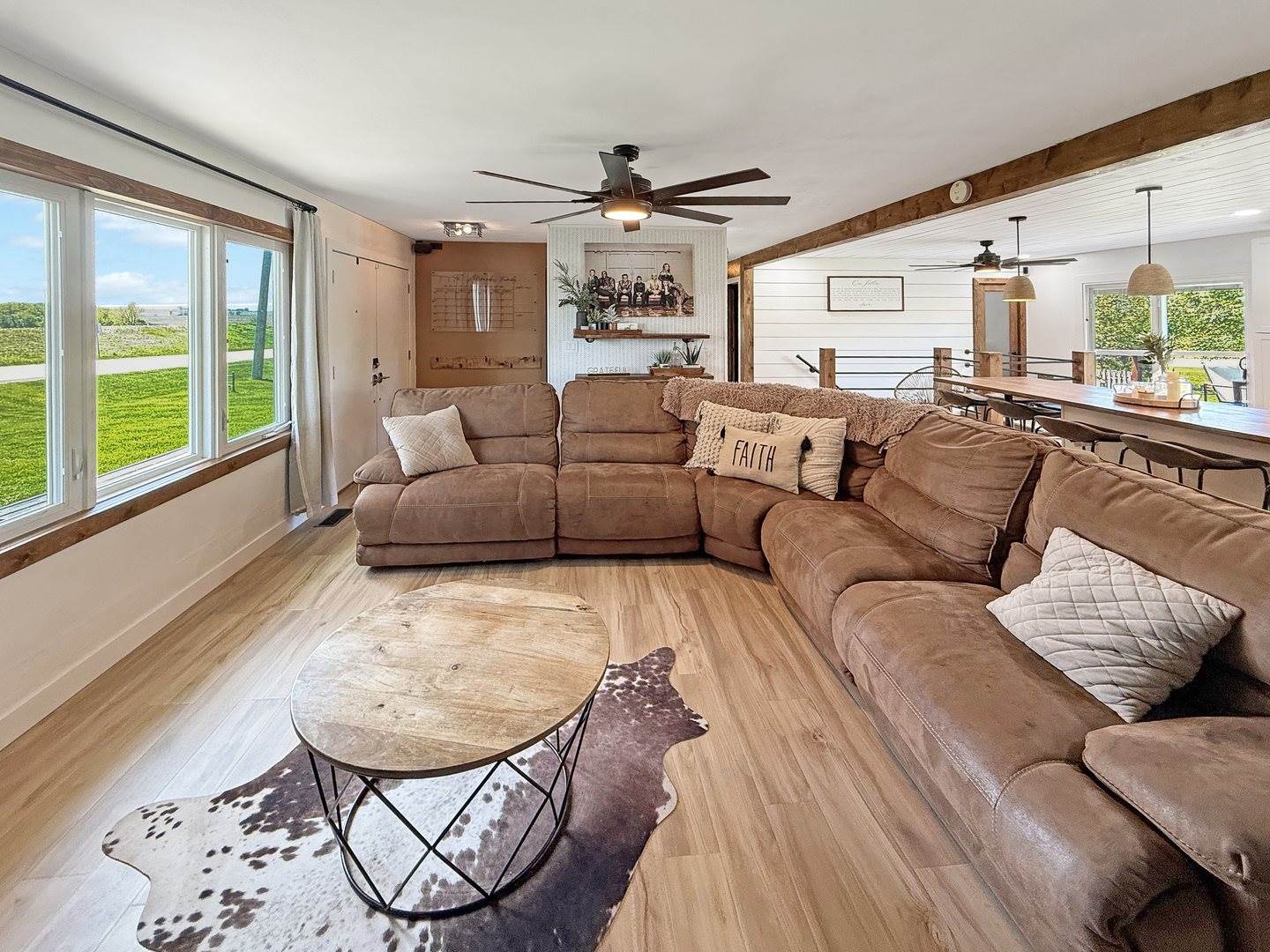 3974 East Cedarville Road, Dakota, IL 61018