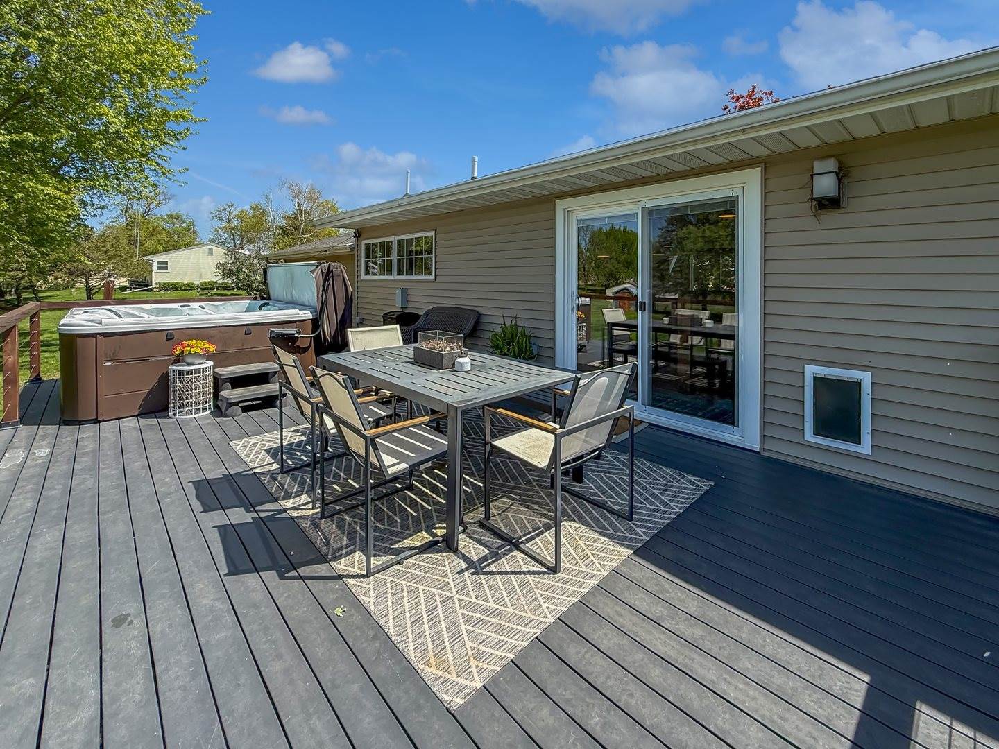 3974 East Cedarville Road, Dakota, IL 61018