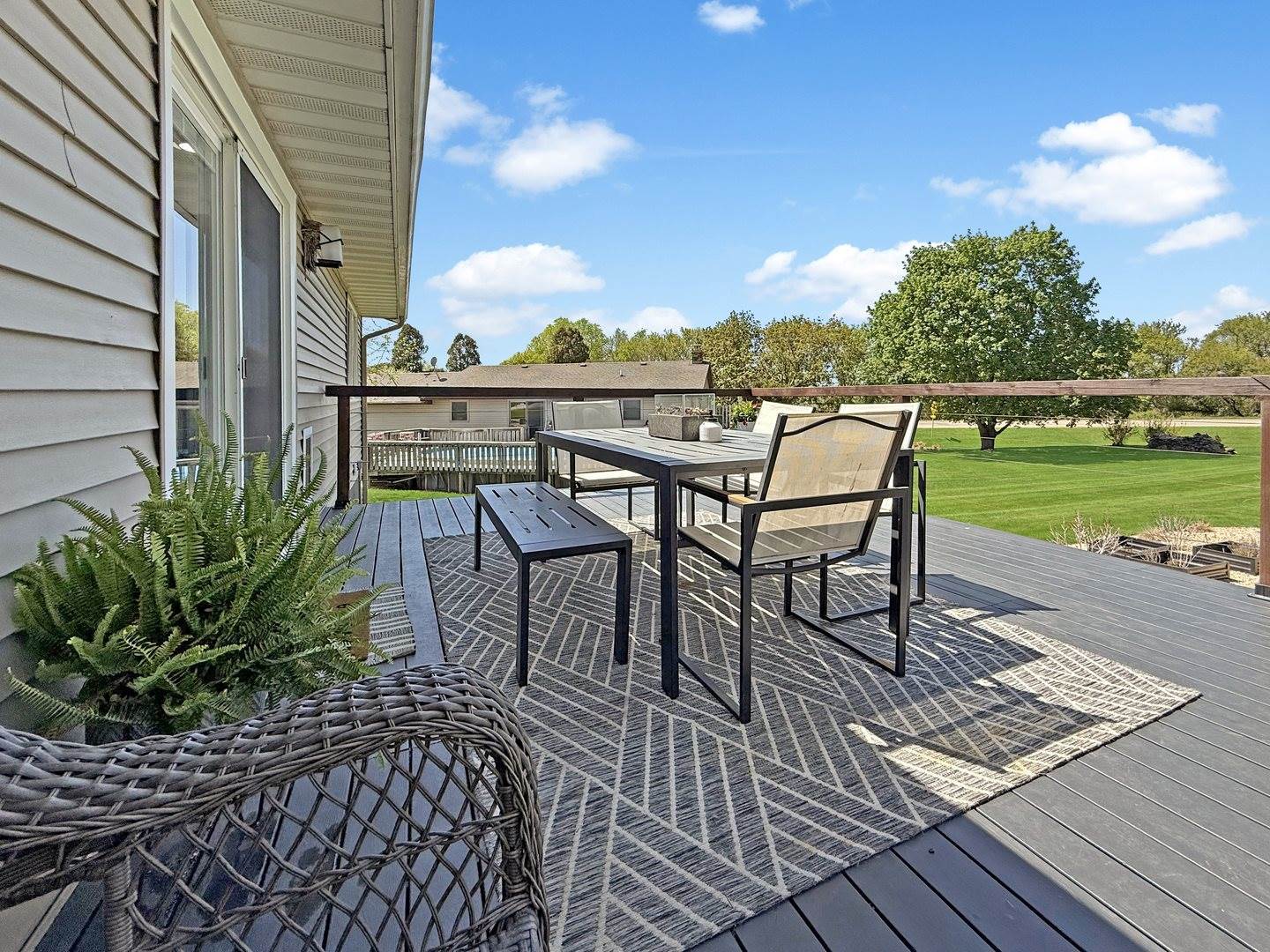 3974 East Cedarville Road, Dakota, IL 61018